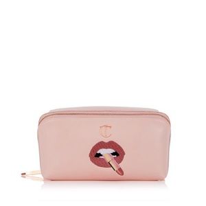 Charlotte Tilbury Pillow Talk Makeup Bag